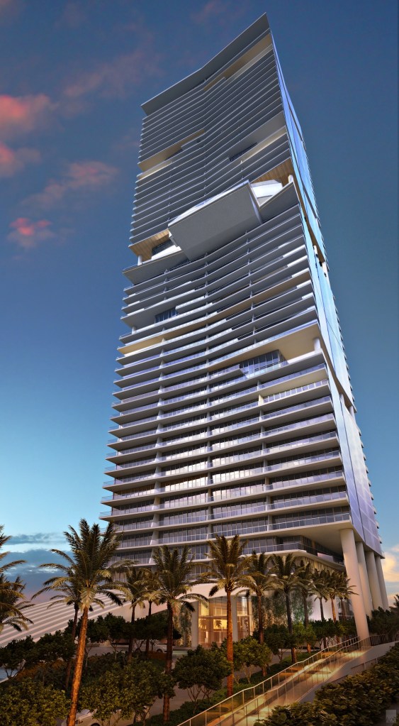 Turnberry-OC-09-Cam_Entrance-03